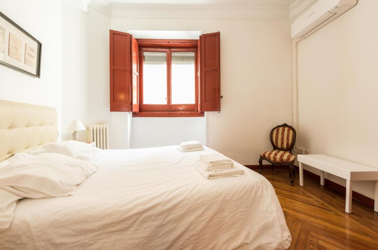 Apartamentos Madrid Centro B Eksteriør billede